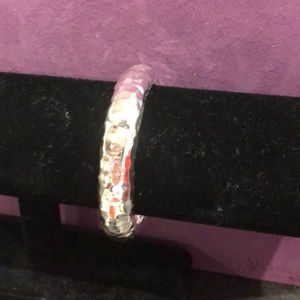 Grace & heart ripple bangle